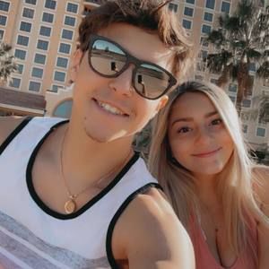 Meet your Posher, Bella